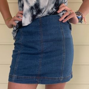 *SOLD* NWOT Jean skirt!